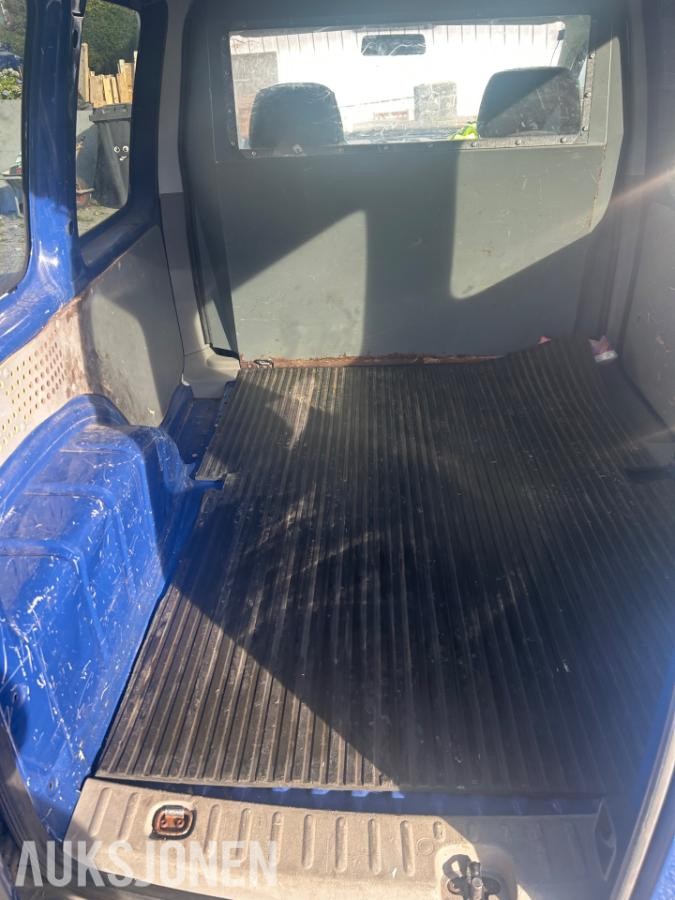 2008 Volkswagen Caddy 1.9 TDI 105hk Hengerfeste, s+v dekk reparasjonsobjekt