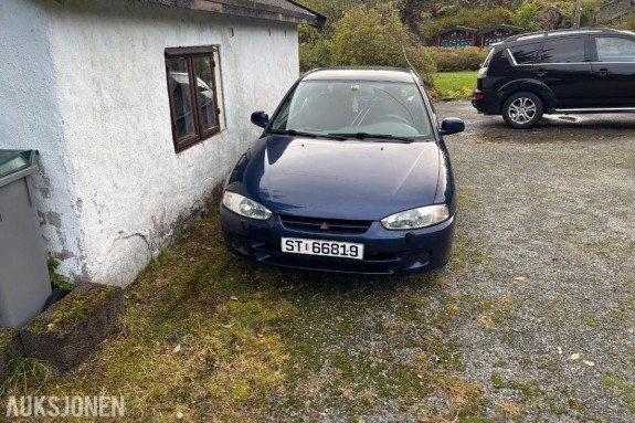 2001 Mitsubishi Colt 1.6 Bensin 103HK 60820km EU ok til 04.2027