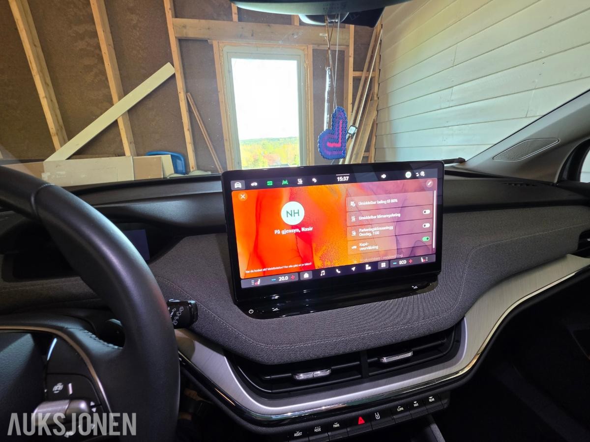 2025 SKODA ENYAQ 85x 4X4 ACC KAMERA KUPEVARMER HENGERFESTE NAVIGASJON