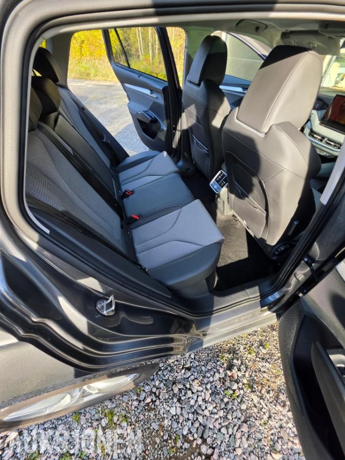 2025 SKODA ENYAQ 85x 4X4 ACC KAMERA KUPEVARMER HENGERFESTE NAVIGASJON