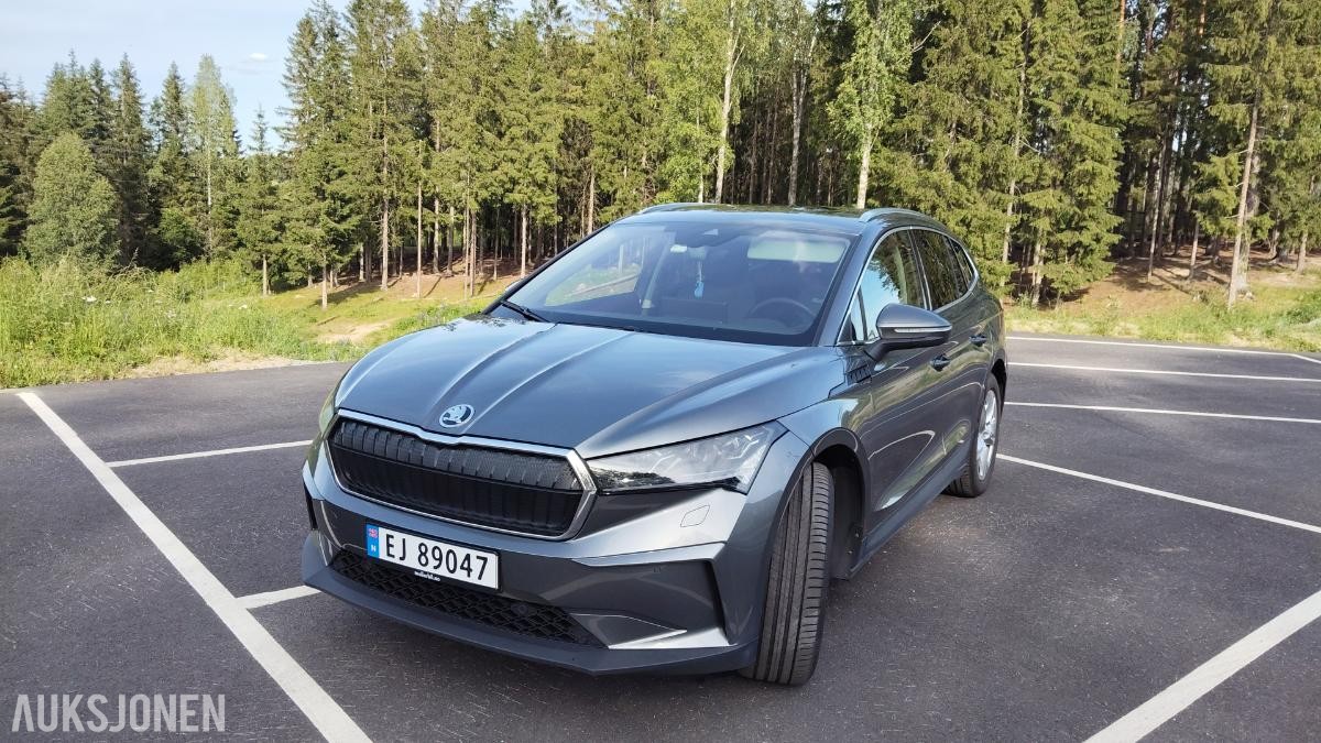 2025 SKODA ENYAQ 85x 4X4 ACC KAMERA KUPEVARMER HENGERFESTE NAVIGASJON