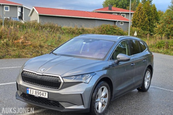 2025 SKODA ENYAQ 85x 4X4 ACC KAMERA KUPEVARMER HENGERFESTE NAVIGASJON