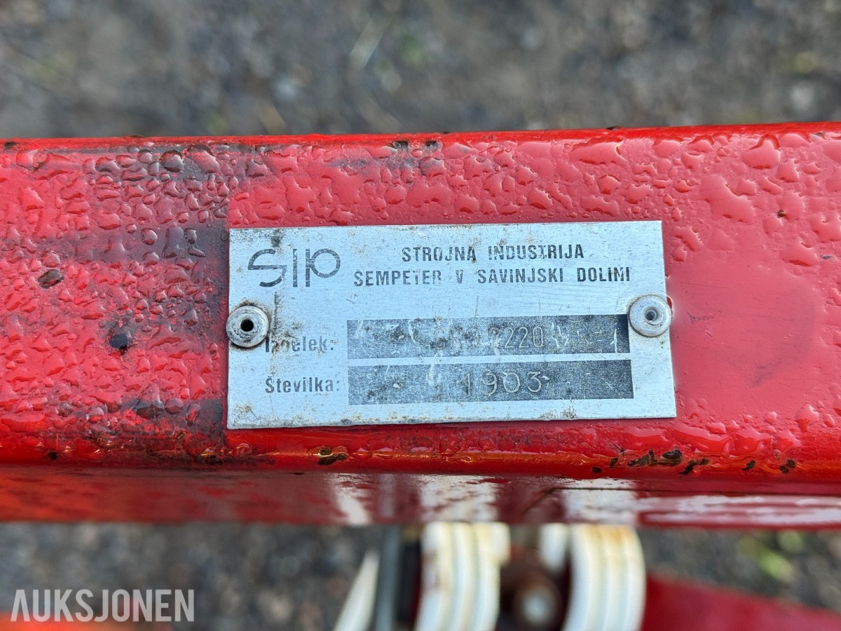 SIP SRO 2220 høyvender/river med to rotorer og PTO-aksel