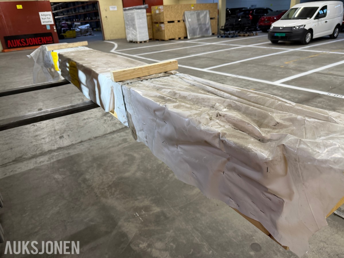 Limtre BN / F100784 48 x 179 x 4016 mm bjelker