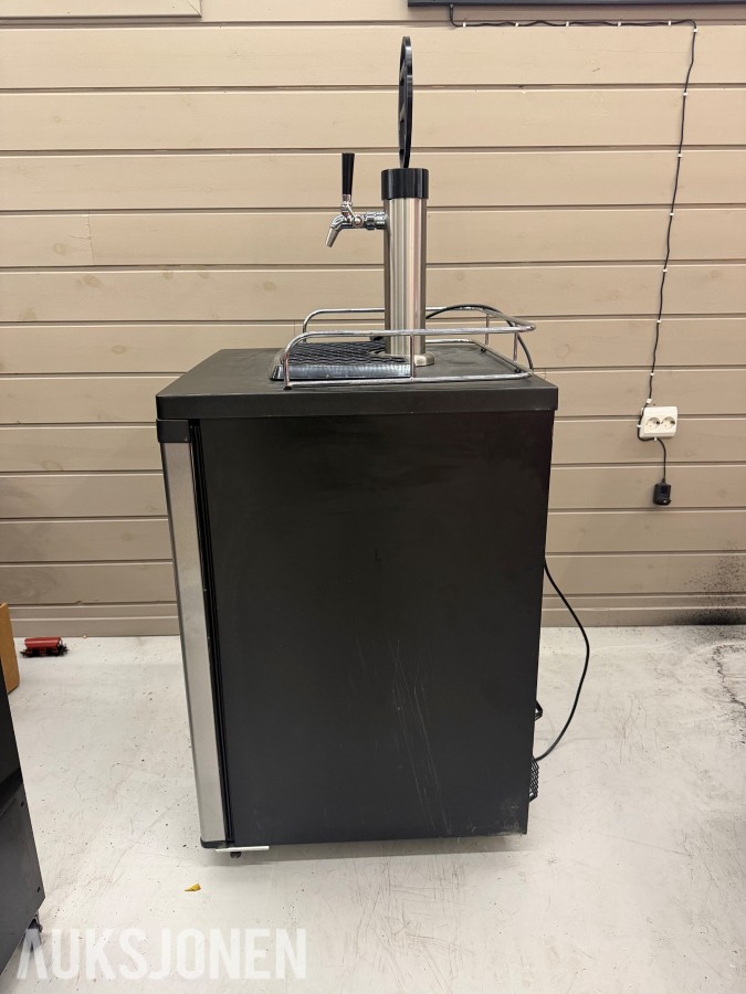 Kegland kjøleskap m/tappetårn Series 4 Kegerator