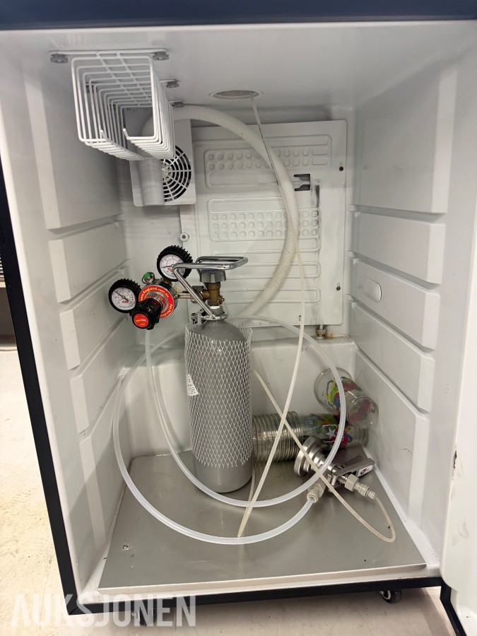 Kegland kjøleskap m/tappetårn Series 4 Kegerator