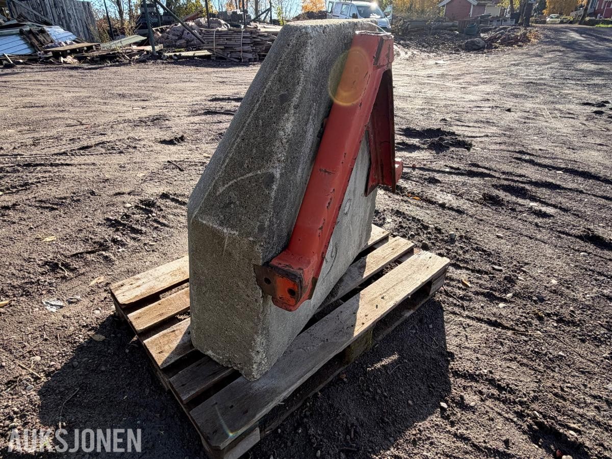 TRAKTOR LODD | HENGERFESTE | TRIANGELFESTE | 620 KG