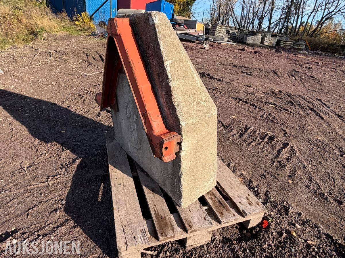 TRAKTOR LODD | HENGERFESTE | TRIANGELFESTE | 620 KG