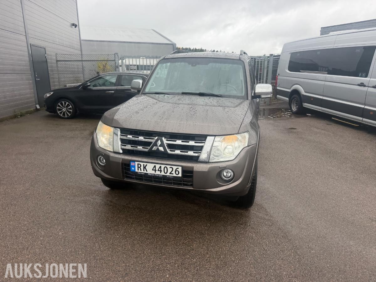 2012 MITSUBISHI PAJERO 3.2D 200HK,7-SETER,EU-OK 6-2027, 299500KM