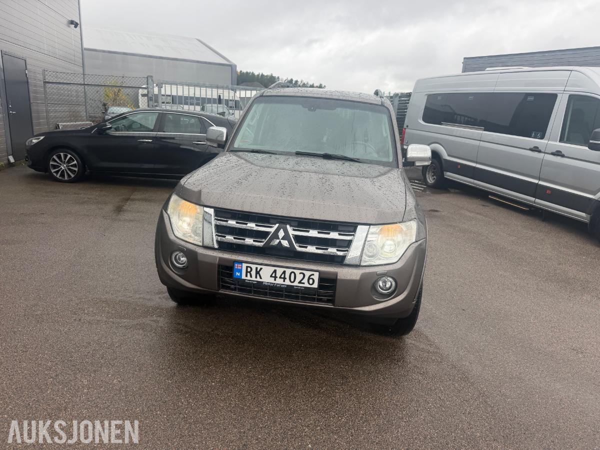 2012 MITSUBISHI PAJERO 3.2D 200HK,7-SETER,EU-OK 6-2027, 299500KM