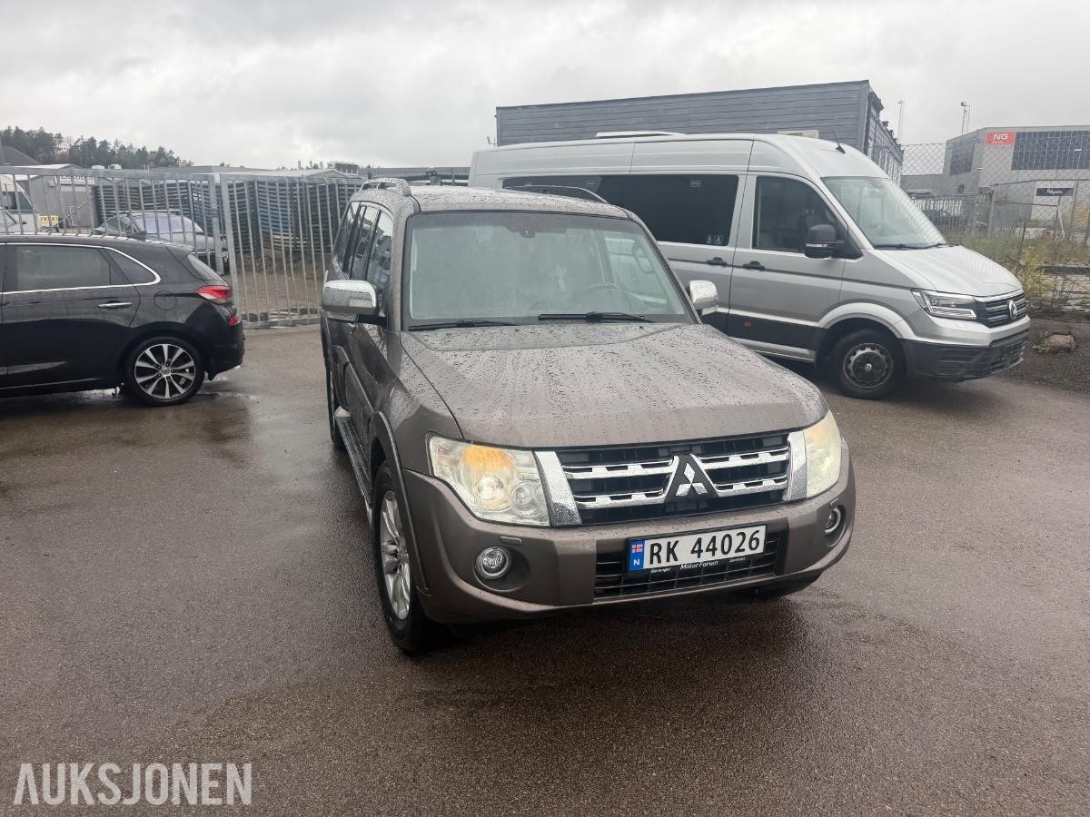 2012 MITSUBISHI PAJERO 3.2D 200HK,7-SETER,EU-OK 6-2027, 299500KM
