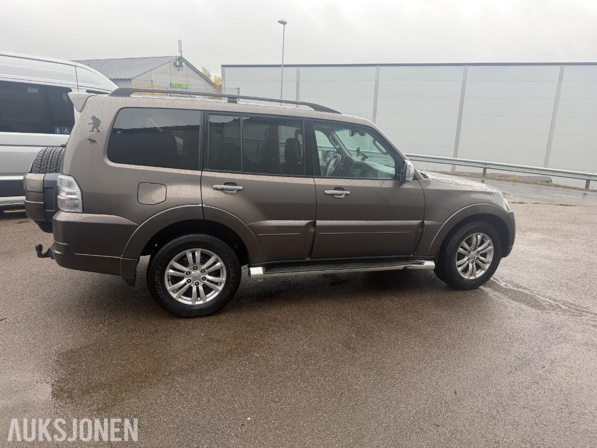 2012 MITSUBISHI PAJERO 3.2D 200HK,7-SETER,EU-OK 6-2027, 299500KM