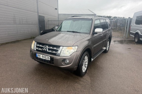 2012 MITSUBISHI PAJERO 3.2D 200HK,7-SETER,EU-OK 6-2027, 299500KM