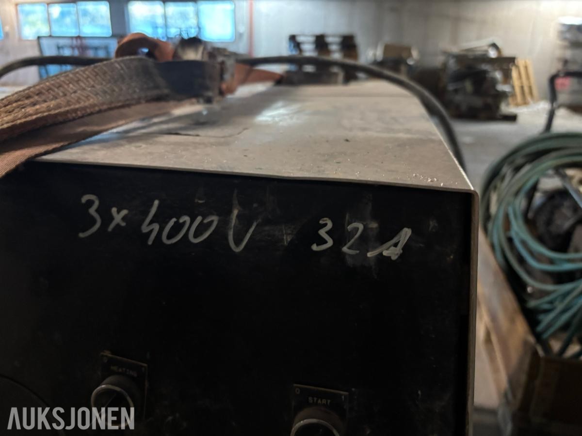 2 stk. varmtvannsvaskere / steamere,  3x400V 32A, lanse med turbodyse