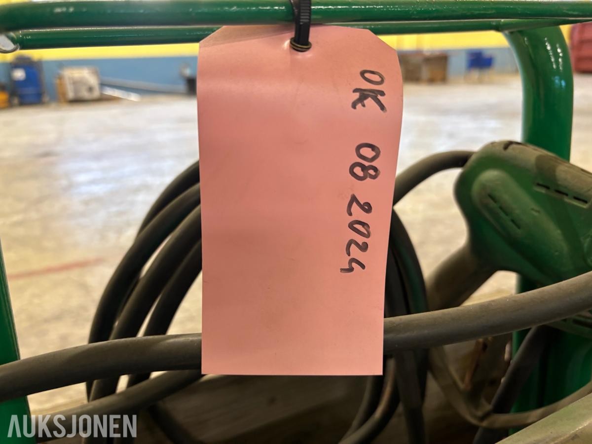 Høytrykksvasker KV 300-18  med høytrykkslange og Lanse med turbodyse 