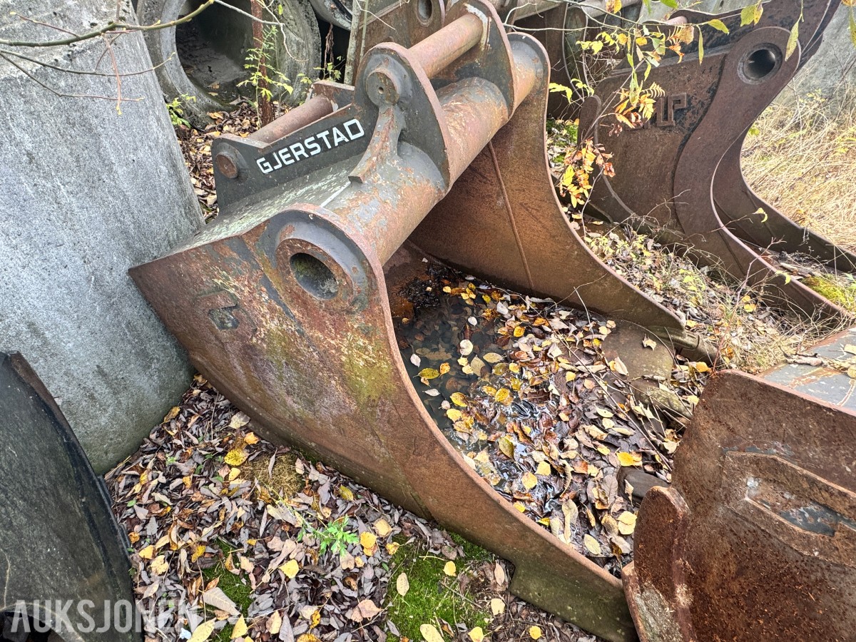 Gjerstad S60 Graveskuffe med tenner, 1100 mm 700L