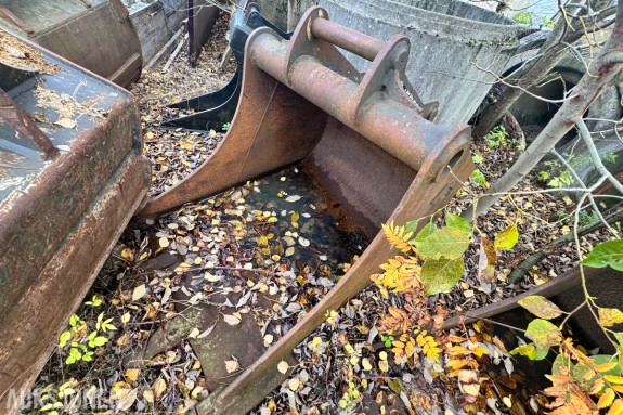 Gjerstad S60 Graveskuffe med tenner, 1100 mm 700L