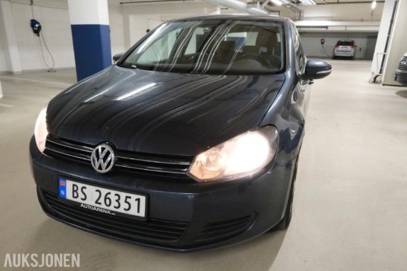 2010 Volkswagen Golf 1.6 105hk rep objekt s+v dekk lav km 122000km