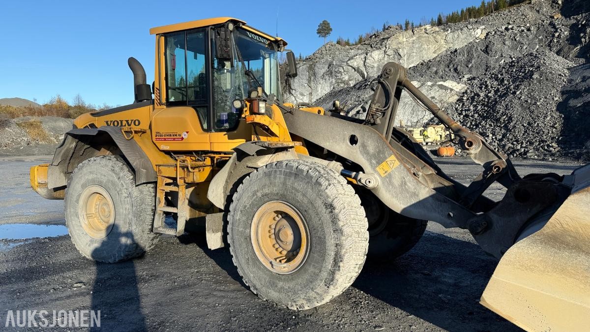 2010 Volvo 120F hjullaster 15515t m/ vekt