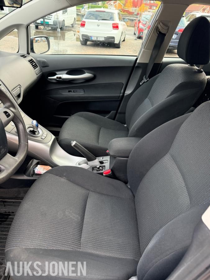 2011 Toyota Auris 1.8-99, 254317km