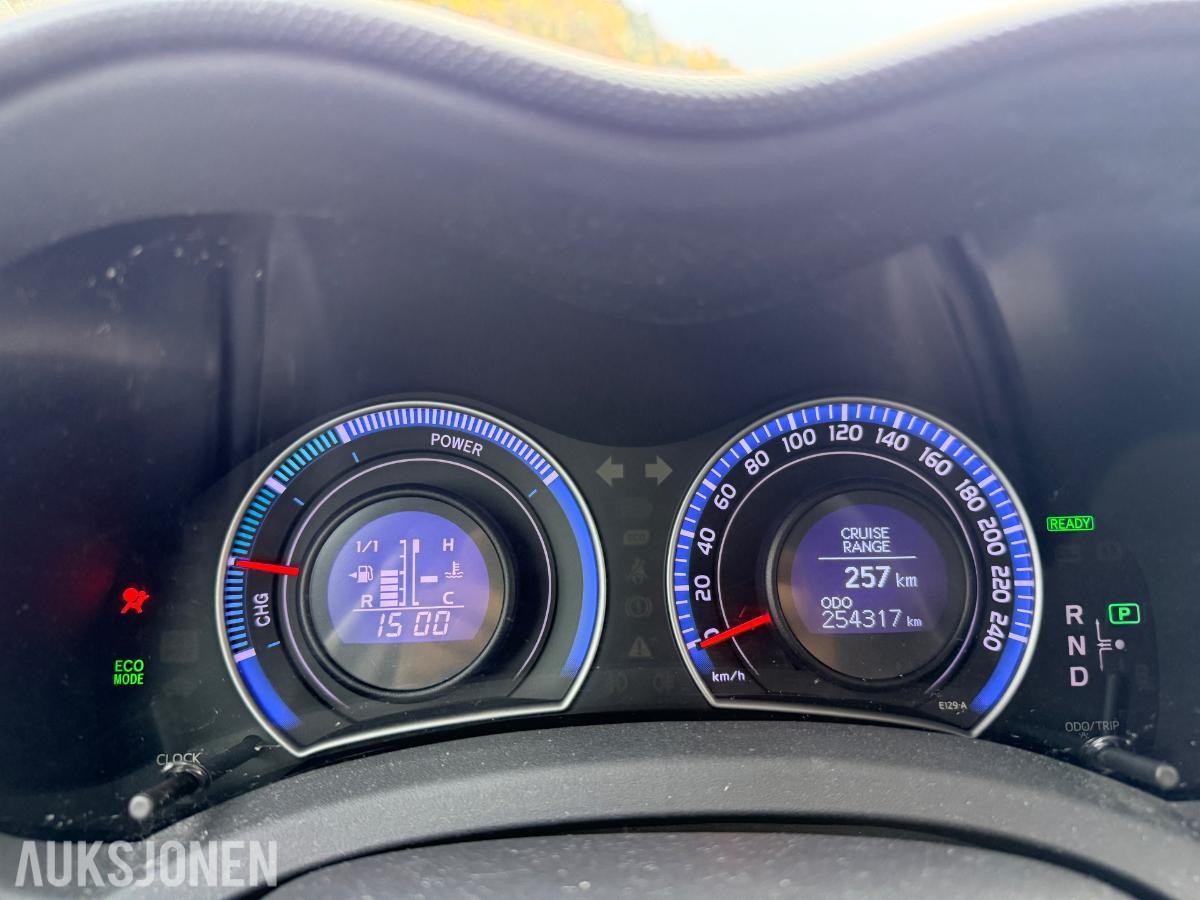 2011 Toyota Auris 1.8-99, 254317km