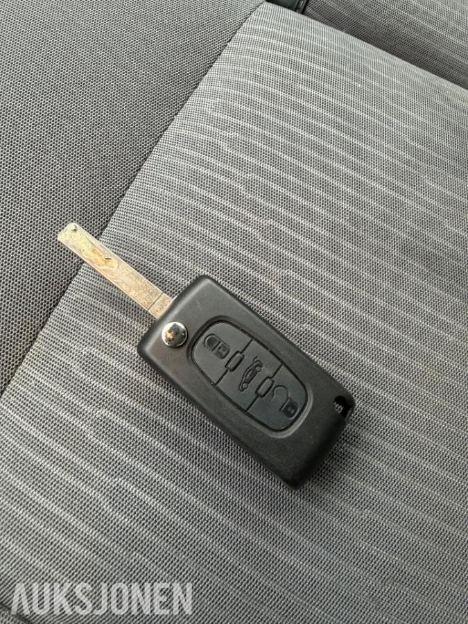 2012 Peugeot Partner 1.6 Diesel, Automat, Cruisekontroll, Hengerfeste, S+V dekk