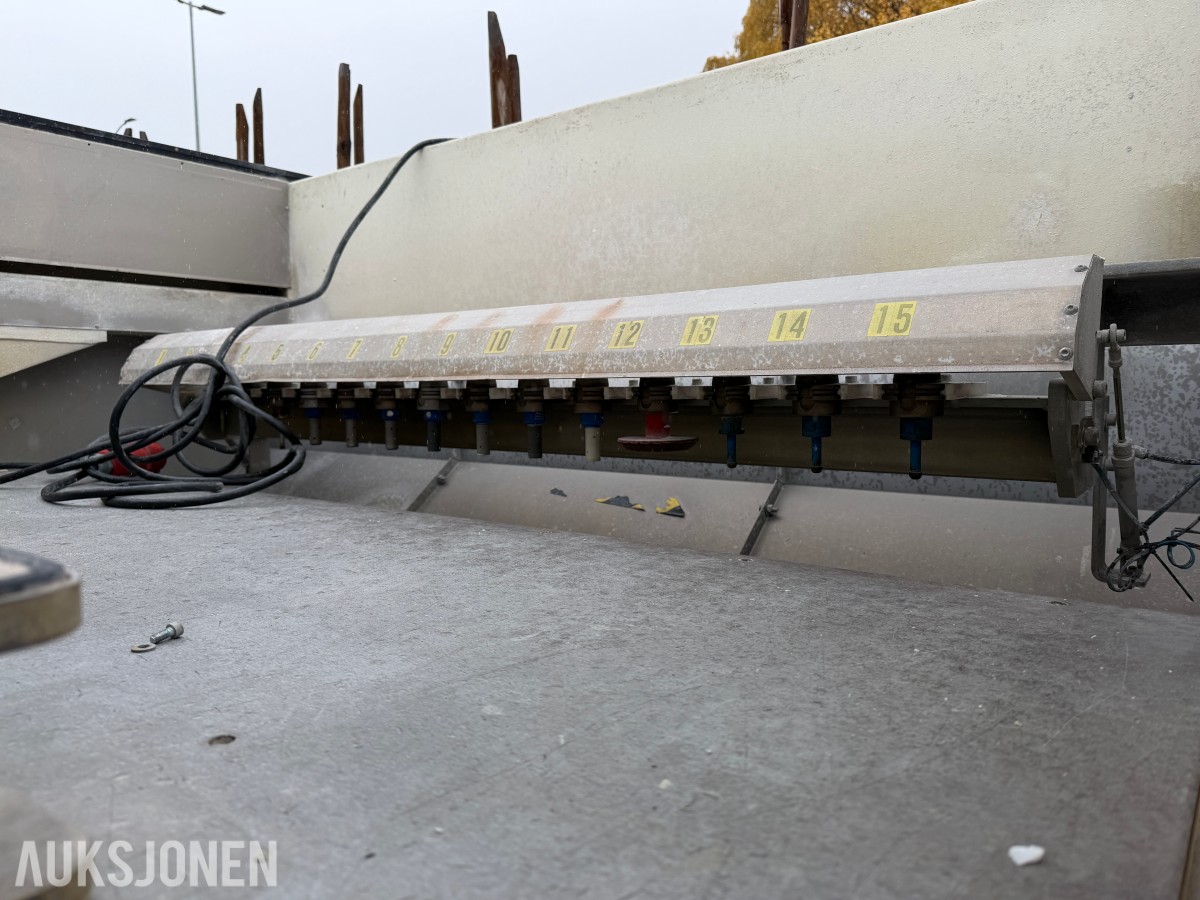 2 stk. Scandivent CNC-maskiner og reservedeler | CnCut-C4 og CnCut C3