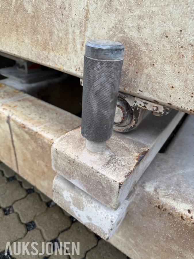 2 stk. Scandivent CNC-maskiner og reservedeler | CnCut-C4 og CnCut C3