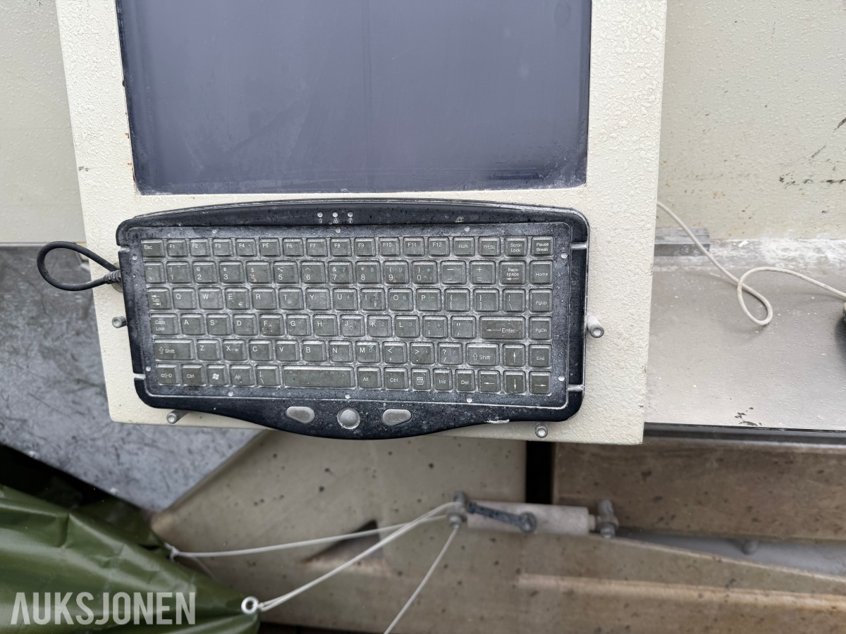 2 stk. Scandivent CNC-maskiner og reservedeler | CnCut-C4 og CnCut C3