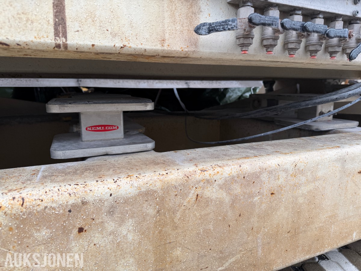 2 stk. Scandivent CNC-maskiner og reservedeler | CnCut-C4 og CnCut C3
