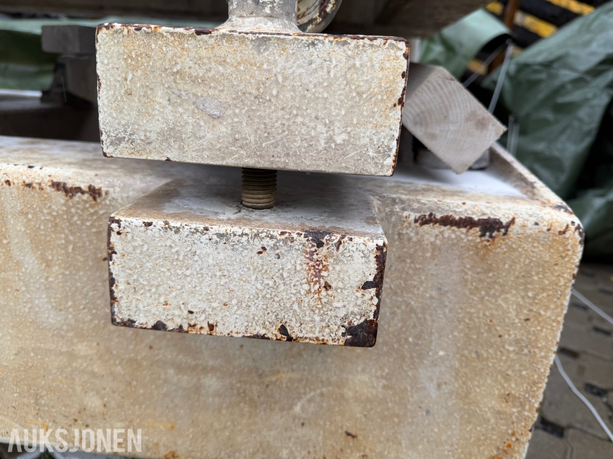 2 stk. Scandivent CNC-maskiner og reservedeler | CnCut-C4 og CnCut C3