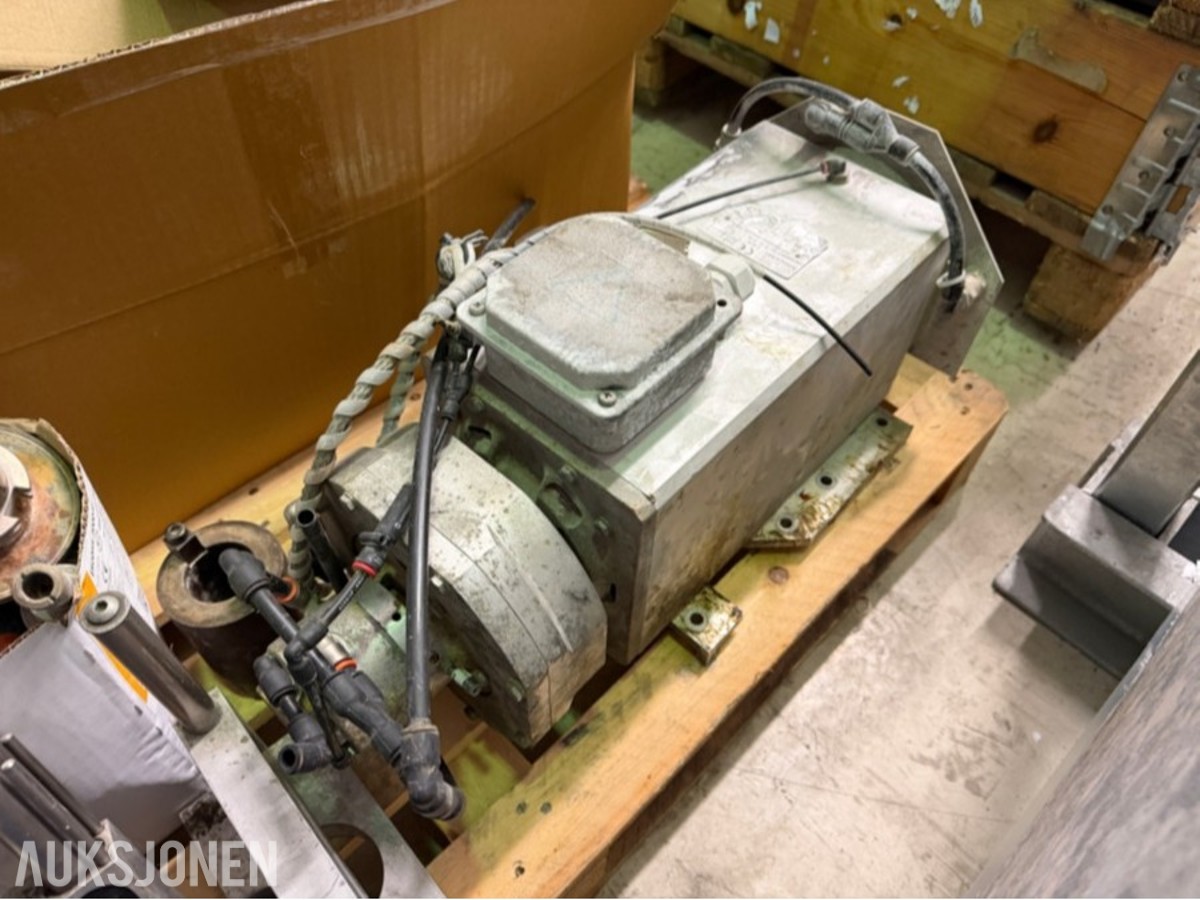 2 stk. Scandivent CNC-maskiner og reservedeler | CnCut-C4 og CnCut C3