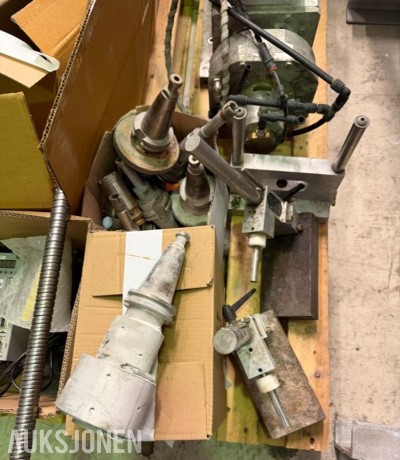 2 stk. Scandivent CNC-maskiner og reservedeler | CnCut-C4 og CnCut C3