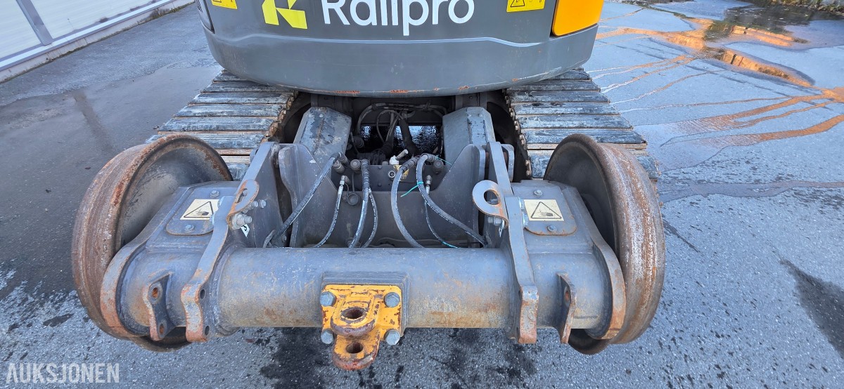 2015 Volvo ECR145DL Jernbane Maskin – 4 586 timer