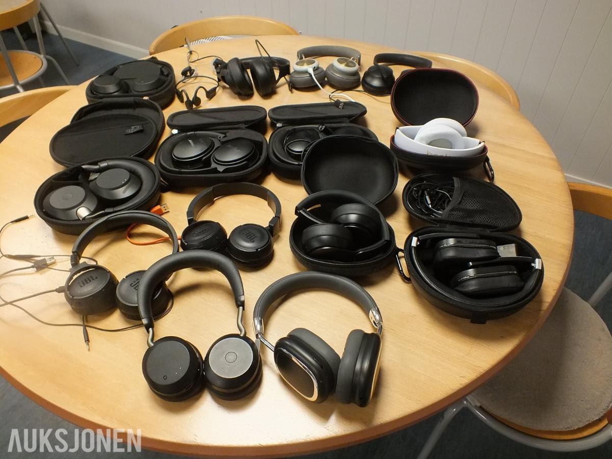 2020 div. headsett bla.BOSE, SONY,B.O, osv. - ingen minstepris
