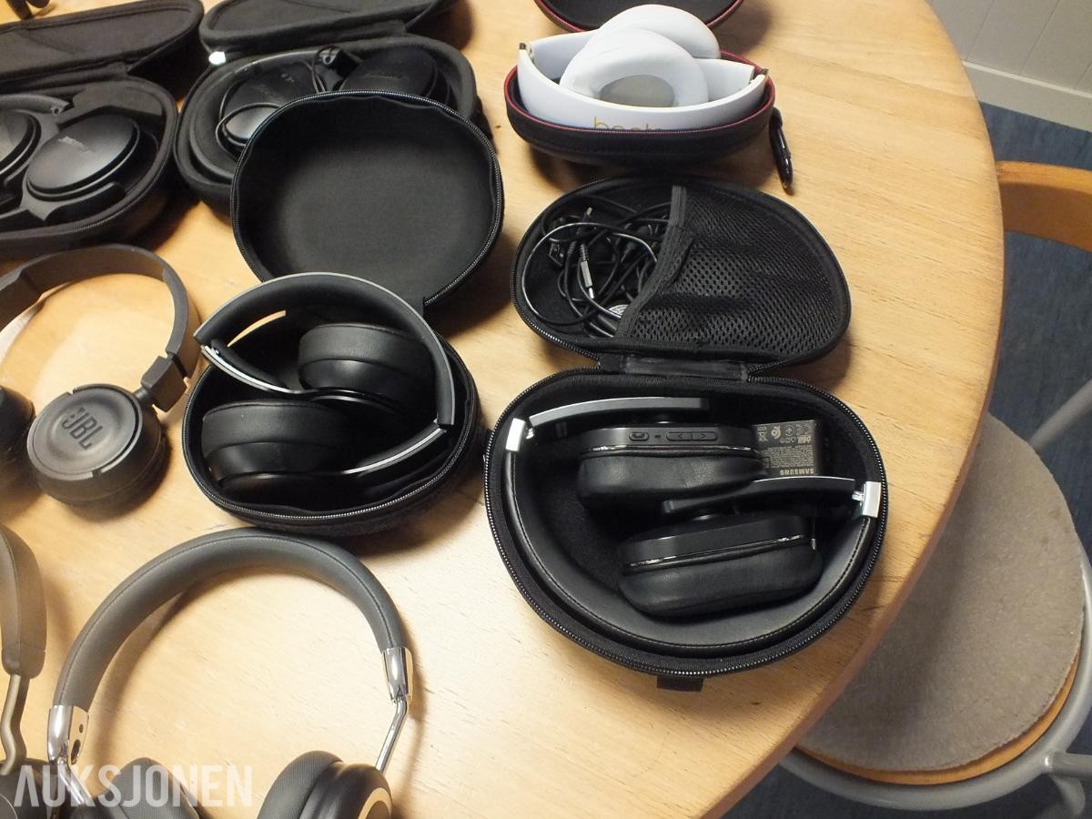 2020 div. headsett bla.BOSE, SONY,B.O, osv. - ingen minstepris