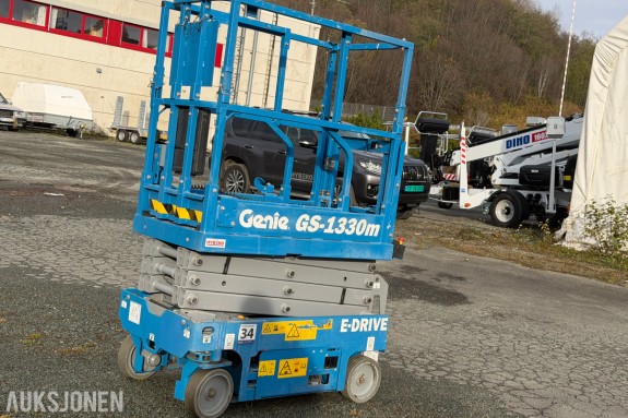 2019 Genie GS-1330 elektrisk sakselift med E-Drive og Genie SmartLink-styring - Bare 99 timer