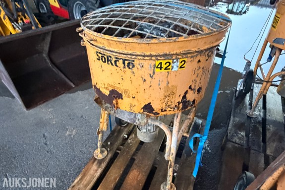 2014 SoRoTo 120 L tvangsblander - 230 V - 105 kg - stålrist og tømmeluke 
