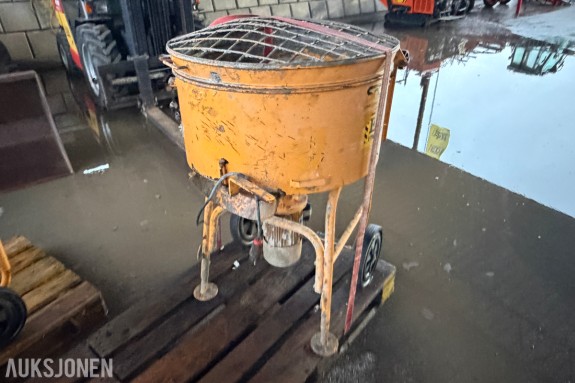 2021 SoRoTo 120 L tvangsblander - 240 V - 105 kg - stålrist og tømmeluke 