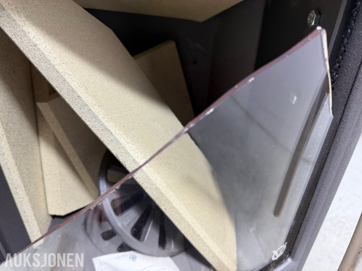 Varde Shape 2 vedovn – 5,4 kW – defekt/skadet
