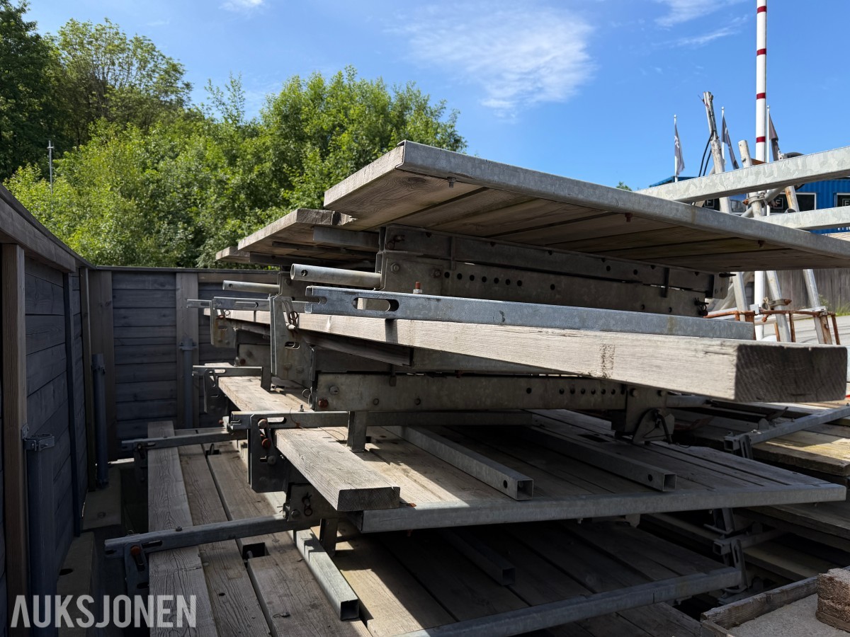 HÜNNEBECK SAMMENLEGGBART HENGESTILLAS 3,0 M – 4 STK ENHETER