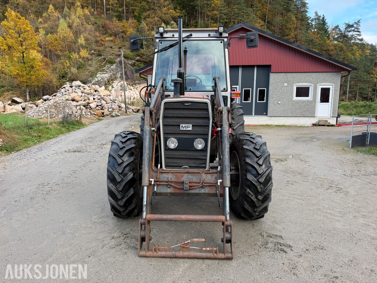 1984 Massey Ferguson 690