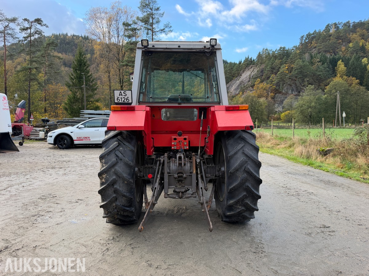 1984 Massey Ferguson 690