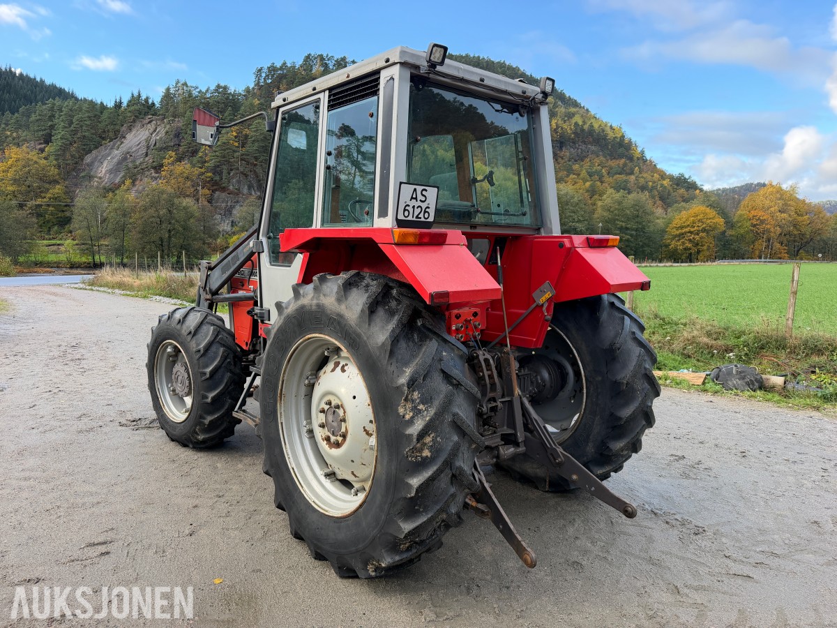 1984 Massey Ferguson 690
