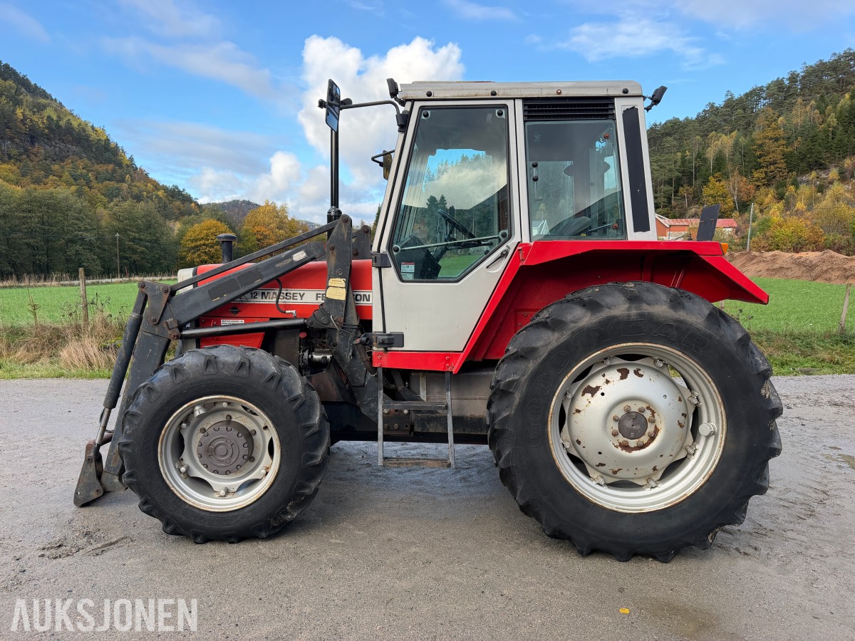 1984 Massey Ferguson 690
