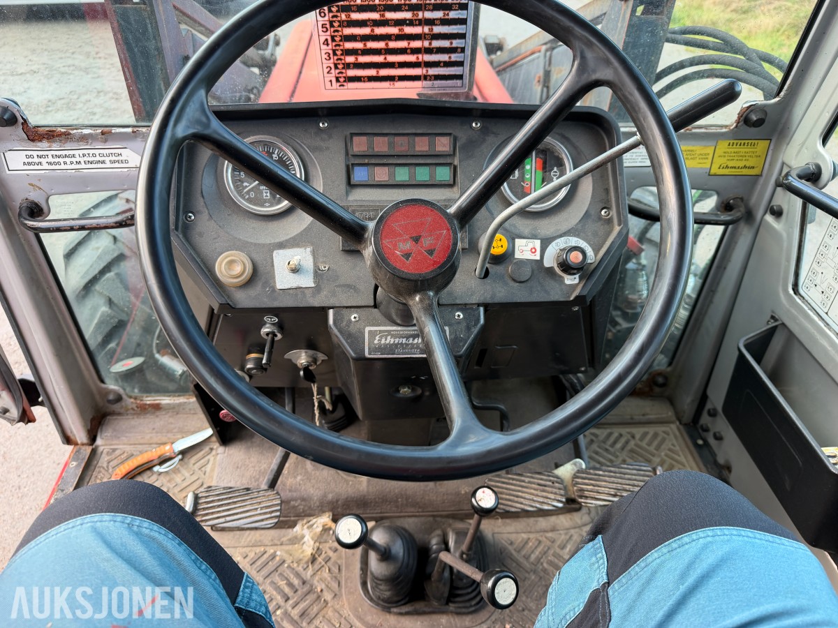 1984 Massey Ferguson 690