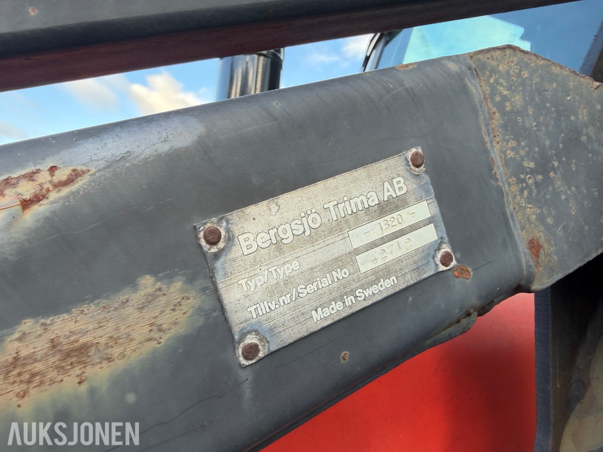 1984 Massey Ferguson 690