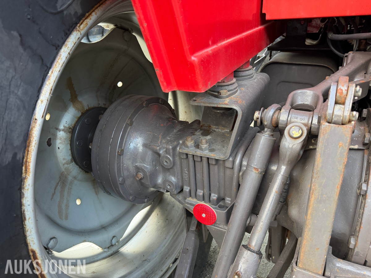 1984 Massey Ferguson 690