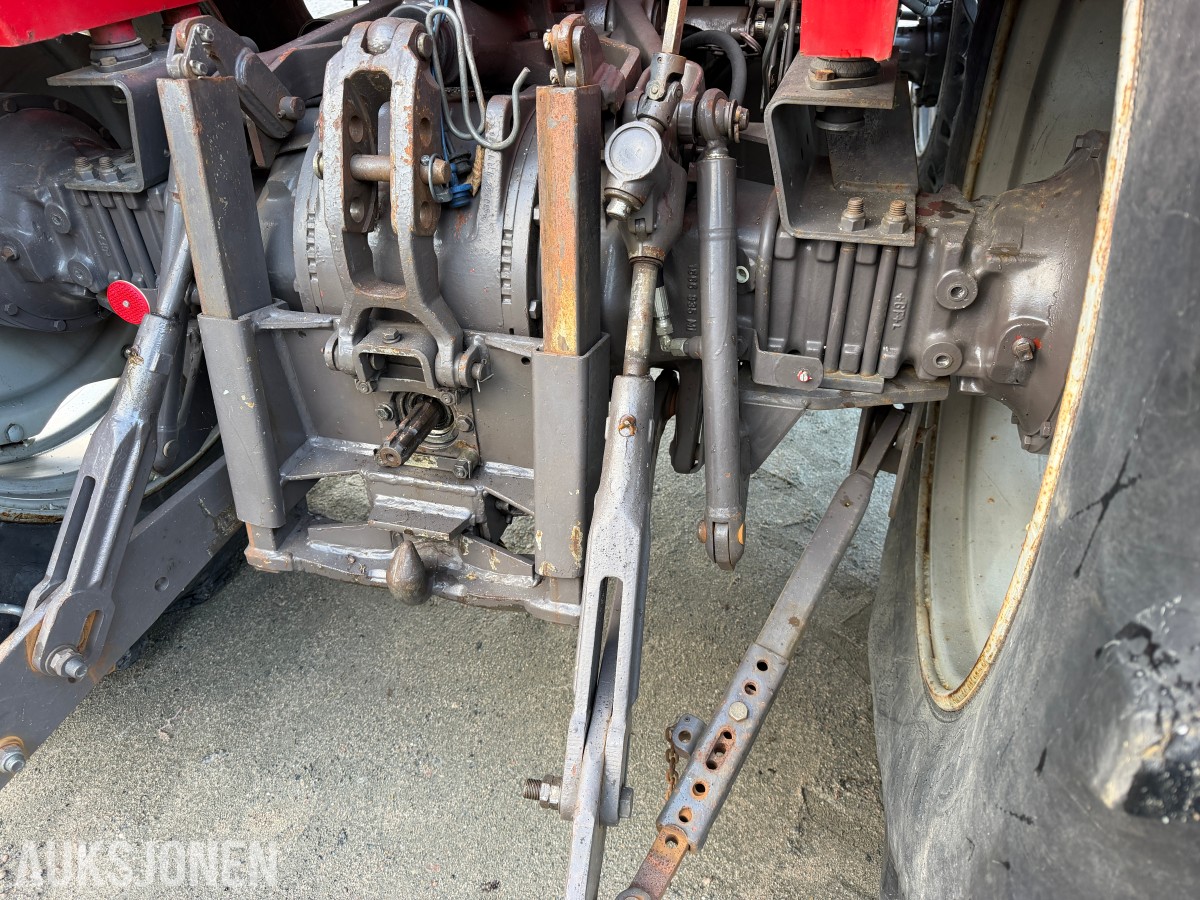 1984 Massey Ferguson 690