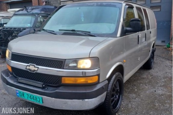 2004 Chevrolet Express van 4x4 Automat, Hengerfeste, EU ok til 03.2028